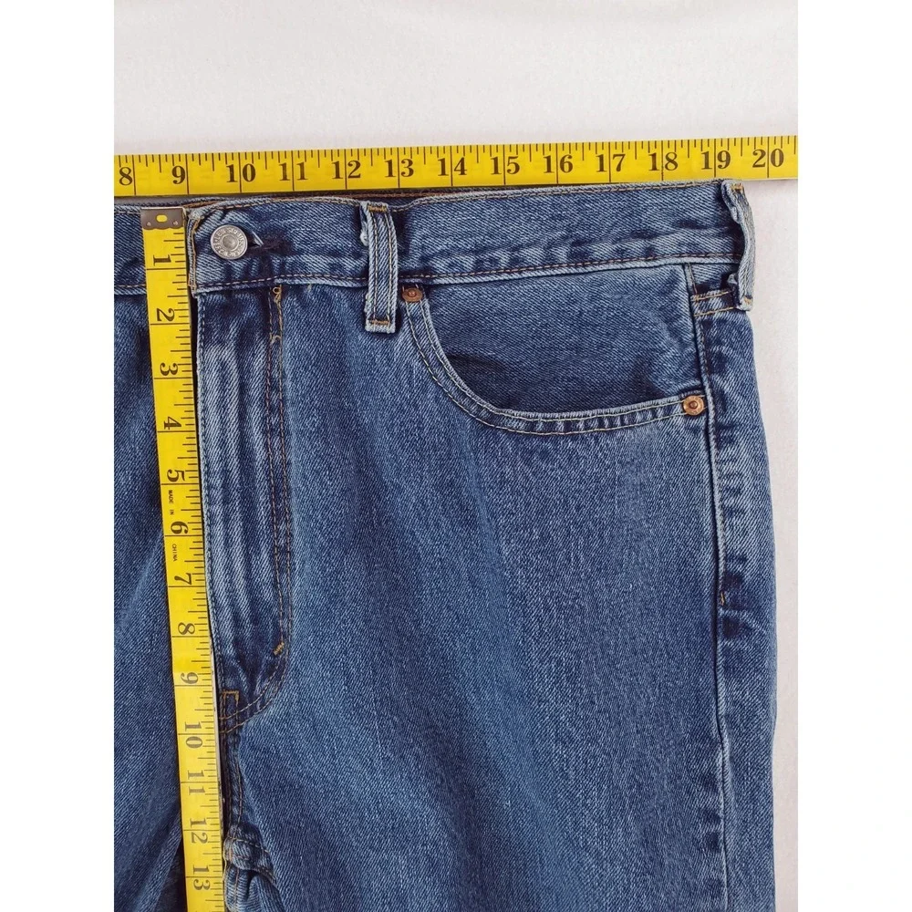 Levis 550 Jeans Mens 38x30 Blue Relaxed Tapered Baggy Work Pants 90s Stone Wash